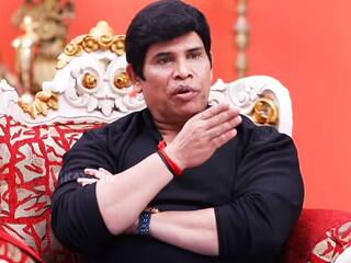 If you want a saffron cloth put it on Actor Anandraj on Madurai hijab issue தீபாவளி வேண்டாம்னு சொன்னா.. வேணும்னா காவித்துண்டு போடுங்க -  ஆனந்த்ராஜ் பரபர!
