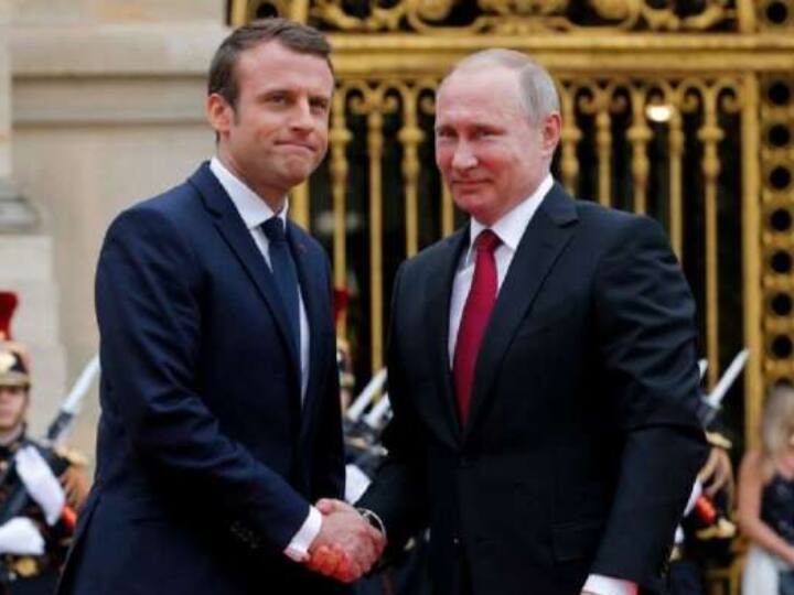 Emmanuel Macron and Vladimir Putin Phone call disagreed on who was responsible for tensions in eastern Ukraine इमैनुएल मैक्रों और व्लादिमीर पुतिन की फोन कॉल पर इस मामले में नहीं बनी सहमति, एक-दूसरे की बात मानने से इनकार