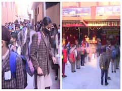 Jammu-Kashmir School Reopen: जम्मू में कोरोना महामारी के शुरू होने के बाद पहली बार इस तरह स्कूल पहुंचे छात्र, देखें तस्वीरें