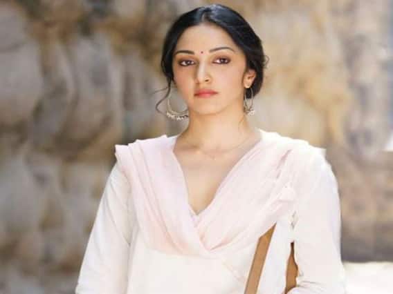 रील लाइफ डिंपल Kiara Advani ने रीयल लाइफ Dimple Cheema को डेडिकेट किया अपना अवॉर्ड, इमोशनल होकर कह दी ये बात रील लाइफ डिंपल Kiara Advani ने रीयल लाइफ Dimple Cheema को डेडिकेट किया अपना अवॉर्ड, इमोशनल होकर कह दी ये बात