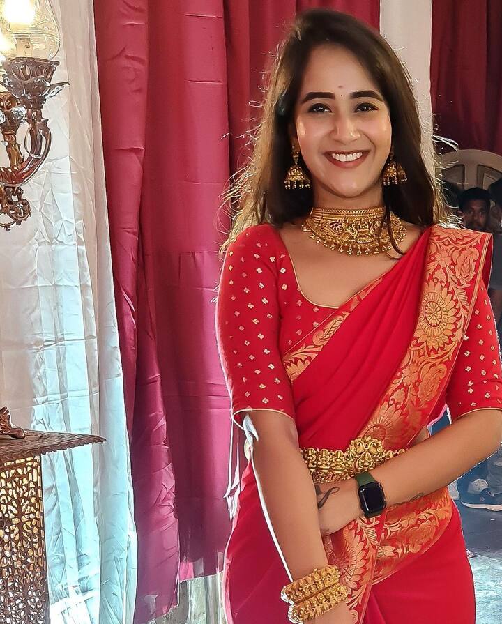 దీప్తి సునయన ఫోటోలు  -Image credit: Deepthi Sunaina/Instagram