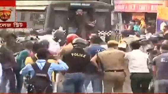 Anis Khan Death: আনিস হত্যার প্রতিবাদে রণক্ষেত্র কলেজস্ট্রিট, আন্দোলনকারীদের গ্রেফতার করল পুলিশ। Bangla News