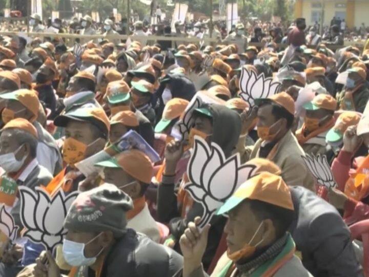A huge crowd had gathered to listen to the Prime Minister. Modi said: “You have seen the good governance of BJP and also the good intention. The hard work we put in in the last five years has built a solid foundation for the coming 25 years.” (Photo: Twitter/@BJP4India)