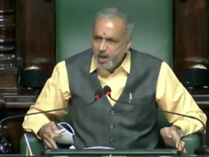 Karnataka Speaker Objects To Anti-RSS Slogans As Congress Stages Protest Over 'Saffron Flag' Remark Karnataka Speaker Objects To Anti-RSS Slogans As Congress Stages Protest Over 'Saffron Flag' Remark