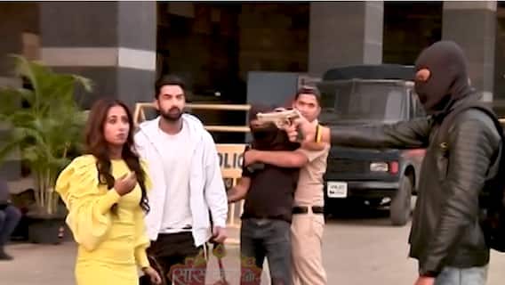 Bhagya Lakshmi: Lakshmi's plan to rescue bank employee from robbers