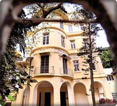 ये हैं Mumbai के आलीशान बंगले, किसी ने 450 करोड़ तो किसी ने 750 करोड़ में खरीदा, जानिए इनके मालिक कौन हैं