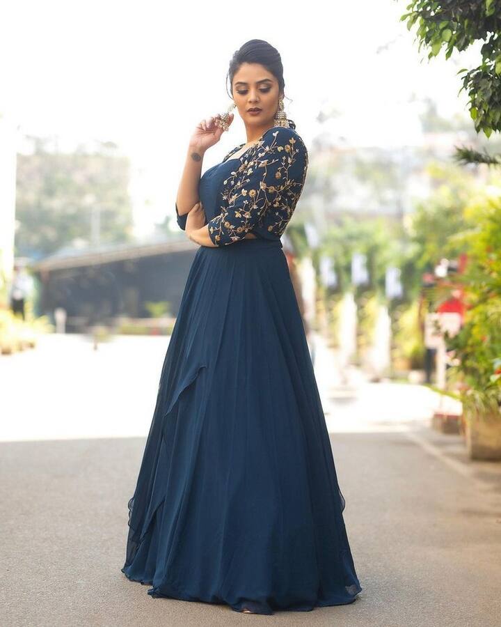 శ్రీముఖి హాట్ ఫోటోలు (Photo Courtesy: Sreemukhi Instagram)