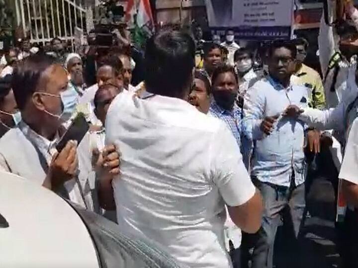 Sloganeering against Minister Vijay Vaddetiwar in the Congress agitation in Pune congress agitation : मंत्री विजय वडेट्टीवार यांच्याविरोधात घोषणाबाजी,  मृणाल ढोले पाटील आणि काँग्रेस कार्यकर्त्यांमध्ये धक्काबुक्की