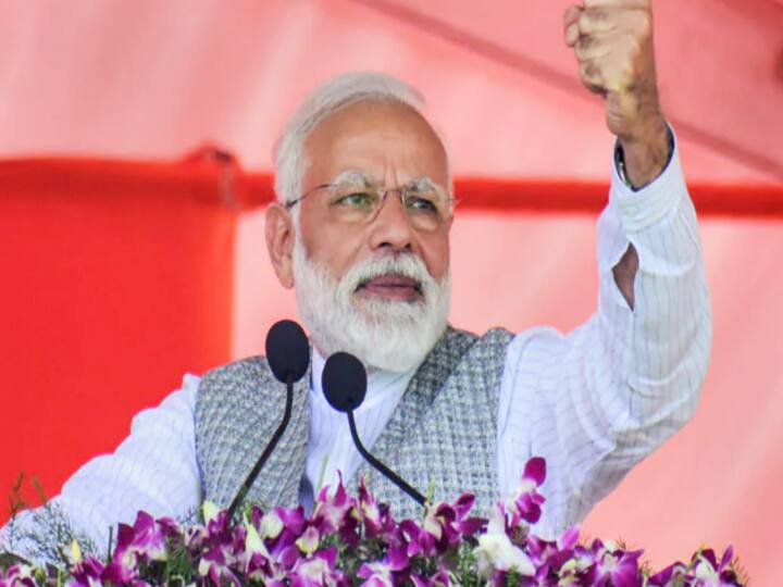 पीएम मोदी ने अखिलेश यादव को बताया घोर परिवारवादी, बोले- हम परिवार वाले नहीं, लेकिन... PM Narendra Modi Slashes on Akhilesh Yadav Said We do not have family but understand their pain पीएम मोदी ने अखिलेश यादव को बताया घोर परिवारवादी, बोले- हम परिवार वाले नहीं, लेकिन...