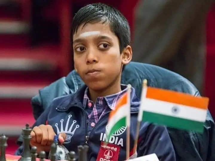 Sachin Tendulkar Praises Indian Grandmaster R Praggnanandhaa on beating world no. 1 Magnus Carlsen 16 साल के भारतीय शतरंज खिलाड़ी ने वर्ल्ड नंबर-1 को हराया, सचिन तेंदुलकर ने तारीफ में कही यह बात