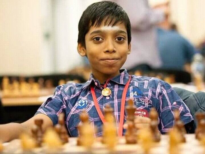 r praggnanandhaa playing chess age of 3 years defeated world no 1 magnus carlsen 3 साल की उम्र से शतरंज खेल रहे हैं वर्ल्ड चैंपियन कार्लसन को हराने वाले प्रगाननंदा, जानिए कैसे बहन के शौक ने बदला जीवन