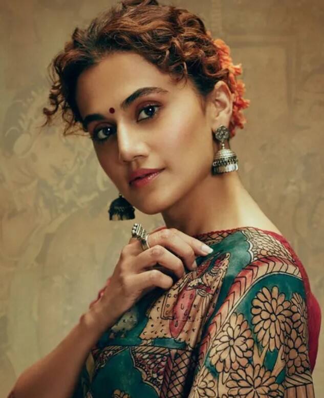 வாயா என் வீரா கன்னக்குழி குழி காஞ்சி கெடக்குது