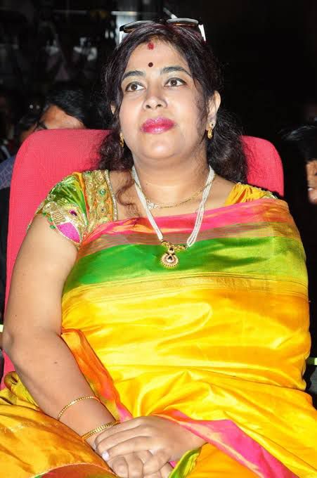 Naresh Wife Cheating : నరేష్ ఆస్తులు చూపించి అప్పులు - మాజీ భార్య నిర్వాకంతో నటుడికి చిక్కులు !