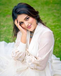 Nidhhi agerwal pics: ’செல்லக்குட்டி ராசாத்தி’ நிதி அகர்வால் லேட்டஸ்ட் பிக்ஸ்