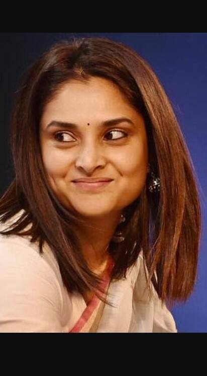 அரசியலில் குதித்த சினிமா பிரபலங்கள்... லிஸ்ட் பெருசு!