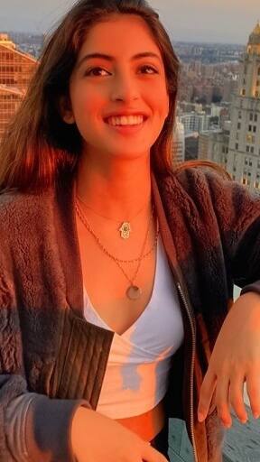 बिग बी की नातिन के खूबसूरत फोटोज