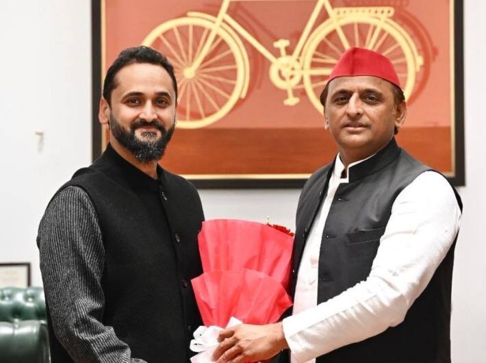 UP Election 2022 BJP leader Rita Bahuguna Joshi's son Mayank Joshi Meets Akhilesh Yadav SP seat रीता बहुगुणा जोशी के बेटे मयंक जोशी के साथ अखिलेश यादव ने पोस्ट की तस्वीर, सपा में हो सकते हैं शामिल