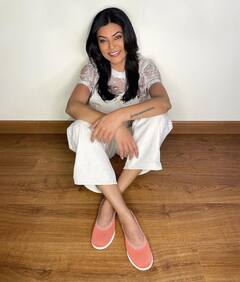 फिटनेस के मामले में न्यू कमर एक्ट्रेसेस को भी टक्कर देती हैं 40 पार हो चुकी ये हसीनाएं