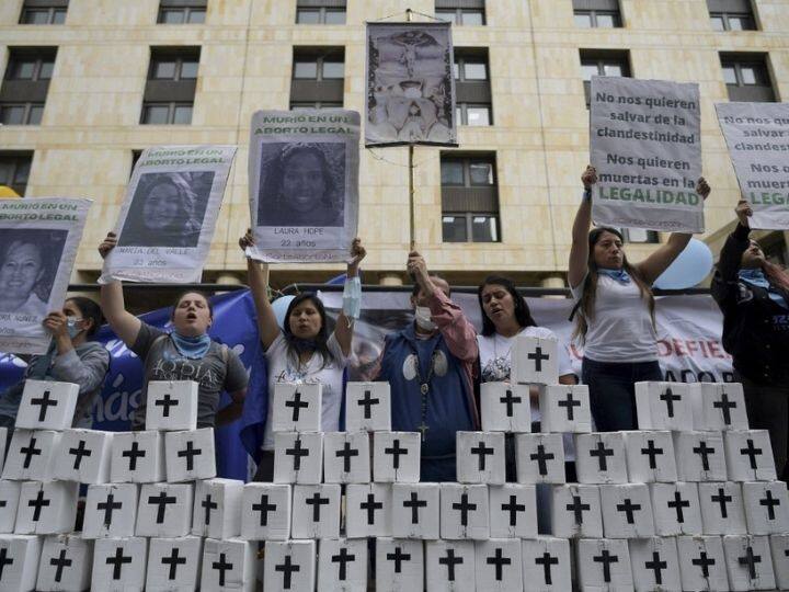 Columbia University Protest fight with Israeli citizen, 108 students arrested, know why the ruckus is happening? Columbia University Protest : कोलम्बिया यूनिवसिर्टी में इजरायली नागरिक से धक्कामुक्की, 108 छात्र गिरफ्तार, जानें आखिर क्यों हो रहा बवाल?