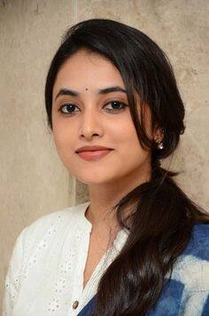 Priyanka Mohanan pics: மெழுகு டாலு நீ அழகு ஸ்கூலு நீ...ப்ரியங்கா மோகனின் ரீசண்ட் க்ளிக்ஸ்..!!