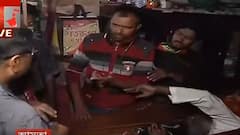 Anish Khan Murder: নিহত ছাত্রনেতা আনিস খানের বাড়িতে ফের সিটের সদস্যরা, আনিসের মোবাইল ফোন দিতে অস্বীকার পরিবারের। Bangla News