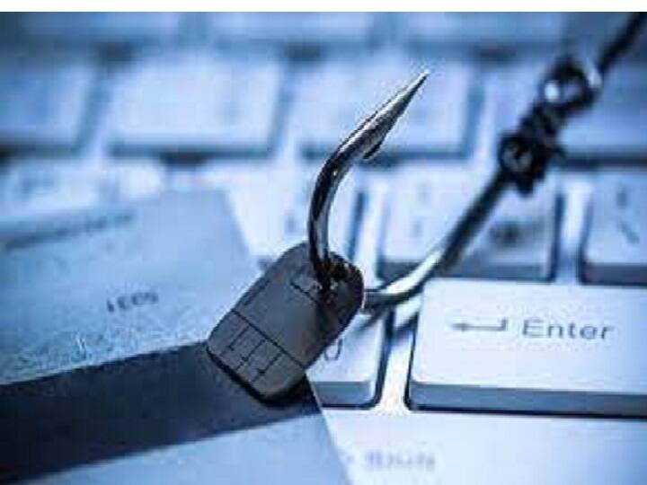 SBI alert for Phishing attack to customers வாட்ஸ் அப்பில் வர இமெயில் எல்லாம் கிளிக் செய்யாதீங்க.. உங்க பணம் பறிபோயிடும்: எச்சரிக்கும் எஸ்பிஐ