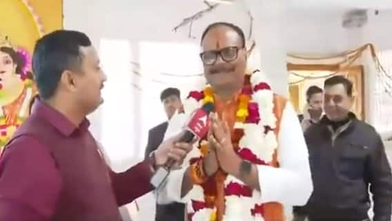 UP Elections 2022: Brajesh Pathak seeks blessings from Lord hanuman ahead of casting vote