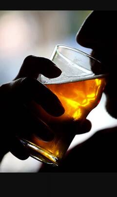 ਦੋਸਤਾਂ ਨਾਲ ਸ਼ਰਾਬ ਪੀਣ ਗਿਆ ਪਤੀ, ਗੁੱਸੇ 'ਚ ਪਤਨੀ ਨੇ ਵੱਢਿਆ ਪ੍ਰਾਈਵੇਟ ਪਾਰਟ