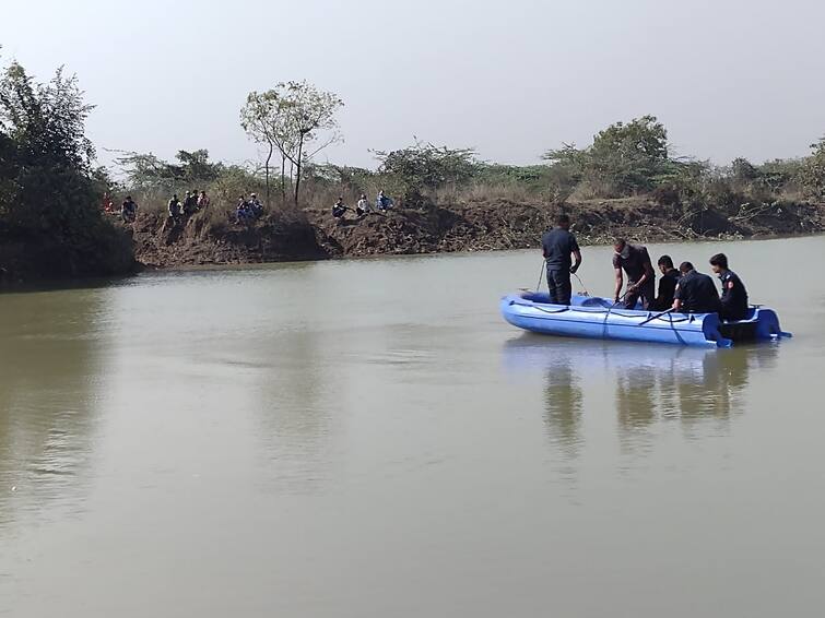 Two children died in Sachin GIDC area of Surat due to drowned in lake સુરતના સચિન GIDC વિસ્તારમાં શાળાએથી છૂટીને તળાવમાં નહાવા પડેલા બે બાળકોનાં ડૂબી જવાથી મોત