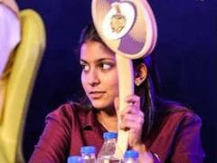 IPL Auction 2022 : आयपीएलच्या महालिलावात आर्यन खान, सुहाना खानसोबत असलेली 'ही' तरुणी आहे प्रसिद्ध अभिनेत्रीची मुलगी, पाहा फोटो