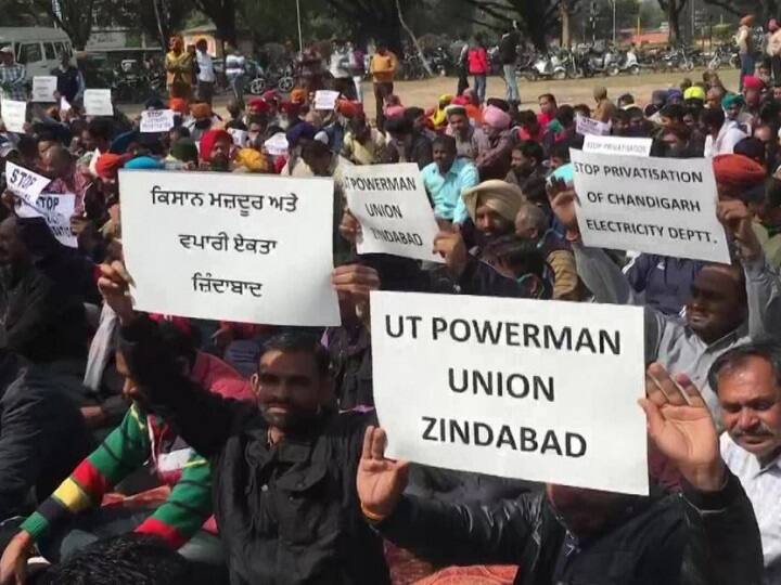 Electricity restore in Chandigarh, after high court order to end strike Chandigarh के लोगों को मिली राहत, बिजली हुई बहाल, हाईकोर्ट की फटकार के बाद हड़ताल खत्म