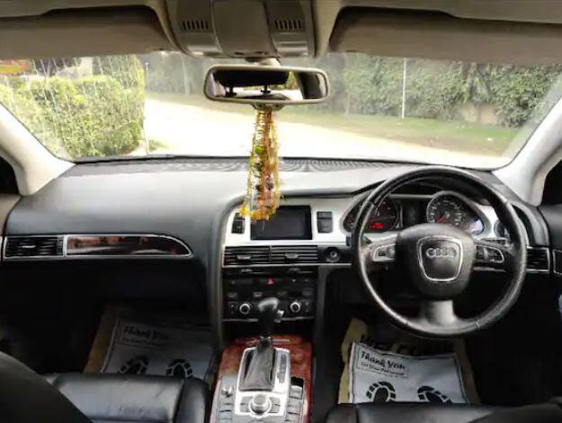 Disclaimer- ਇੱਥੇ ਦਿੱਤੀ ਗਈ ਜਾਣਕਾਰੀ ਡੀਲਰ ਦੀ ਵੈੱਬਸਾਈਟ ਤੋਂ ਪ੍ਰਾਪਤ ਕੀਤੀ ਗਈ ਹੈ ਅਤੇ ਸਿਰਫ਼ ਜਾਣਕਾਰੀ ਵਜੋਂ ਦਿੱਤੀ ਗਈ ਹੈ। ਕਾਰ ਖਰੀਦਣ ਤੋਂ ਪਹਿਲਾਂ ਹਮੇਸ਼ਾ ਕਾਰ ਦੀ ਕੀਮਤ, ਸਥਿਤੀ ਅਤੇ ਕਾਗਜ਼ ਦੀ ਚੰਗੀ ਤਰ੍ਹਾਂ ਜਾਂਚ ਕਰੋ। ABPLive.com ਕਦੇ ਵੀ ਕਿਸੇ ਨੂੰ ਵਾਹਨ ਖਰੀਦਣ ਦੀ ਸਿਫਾਰਸ਼ ਨਹੀਂ ਕਰਦਾ ਹੈ।