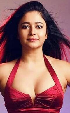 தலைகோதும் இளங்காத்து.. நடிகை பூனம் பஜ்வாவின் லேட்டஸ்ட் க்ளிக்ஸ்!!