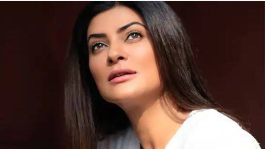 ਸੁਸ਼ਮਿਤਾ ਸੇਨ (Sushmita Sen): ਸੁਸ਼ਮਿਤਾ ਦੀ ਲਵ ਲਾਈਫ ਹਮੇਸ਼ਾ ਹੀ ਸੁਰਖੀਆਂ 'ਚ ਰਹੀ ਹੈ। 47 ਸਾਲਾ ਸੁਸ਼ਮਿਤਾ ਦੇ ਕਈ ਪ੍ਰੇਮ ਸਬੰਧ ਸੁਰਖੀਆਂ ਵਿੱਚ ਸਨ ਪਰ ਉਨ੍ਹਾਂ ਨੇ ਹੁਣ ਤੱਕ ਵਿਆਹ ਤੋਂ ਦੂਰੀ ਬਣਾਈ ਰੱਖੀ ਹੈ। ਸੁਸ਼ਮਿਤਾ ਦਾ ਹਾਲ ਹੀ 'ਚ ਬੁਆਏਫ੍ਰੈਂਡ ਰੋਹਮਨ ਸ਼ਾਲ ਨਾਲ ਬ੍ਰੇਕਅੱਪ ਹੋਇਆ ਹੈ।