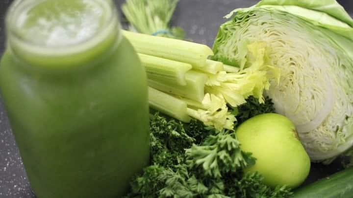 এমনই সুস্বাদু, প্রোটিনে ভরপুর স্যালাডের সহজ রেসিপি রইল। ব্রেকফাল্ট, লাঞ্চ, ডিনার অথবা দুষ্টু খিদে, যা সব কিছুর মোকাবিলা করতে সক্ষম।