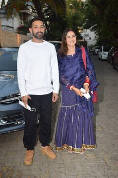 लाल चूड़ा और नीला शरारा पहन पति विक्रांत मैसी संग लव हॉस्टल की स्क्रिनिंग पर पहुचीं शीतल ठाकुर, देखें तस्वीरें