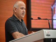 Delhi News: दिल्ली सरकार में मनीष सिसोदिया का कद और बढ़ा, एक और अहम पोर्टफोलियो की मिली जिम्मेदारी
