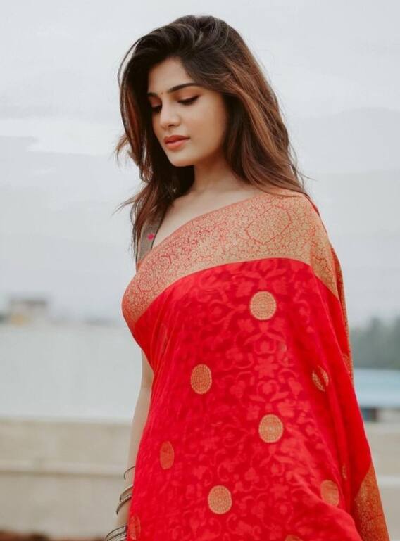 aathmika pics: புடவையில் கலக்கும் ஆத்மிகா.....அழகிய புகைப்படங்கள்..! aathmika pics: புடவையில் கலக்கும் ஆத்மிகா.....அழகிய புகைப்படங்கள்..!