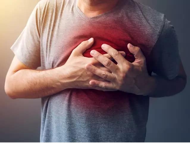 Prevention And Control Of Cardiovascular Disease Genetic Risk Of Heart Disease Heart Problem Prevention Health Tips: परिवार में किसी को है हार्ट की बीमारी, तो आप बरतें ये सावधानी