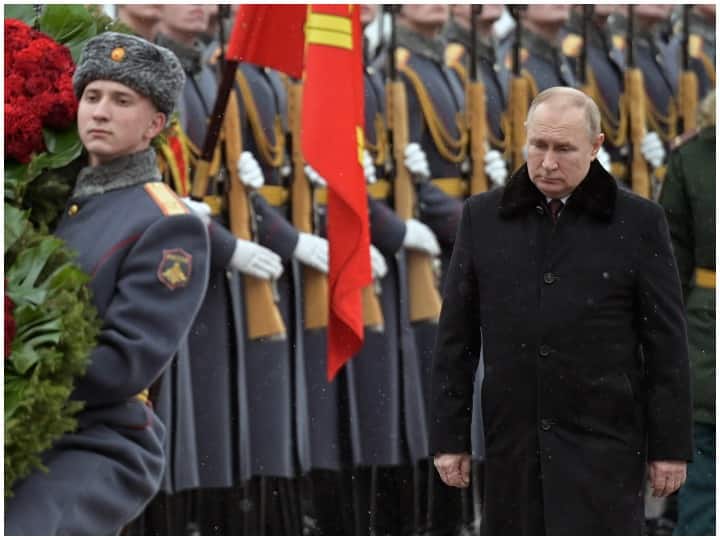 Russia Ukraine War Vladimir Putin Why Russia Targeting Only to demilitarize Ukraine Ukraine Russia War: యుద్ధం అయిపోయాక రష్యా పరిస్థితేంటి? పుతిన్ వ్యాఖ్యలకు అర్థమేంటి?