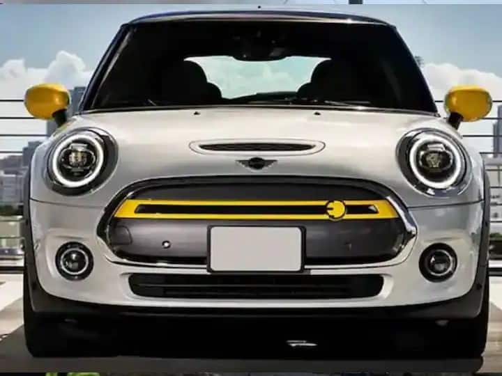 new car launches bmw electric mini 3 door cooper se launched in india at 47 2 lakh 7.3 सेकंदात 100 किमी, बीएमडब्लूने भारतात लाँच केली इलेक्ट्रिक कार