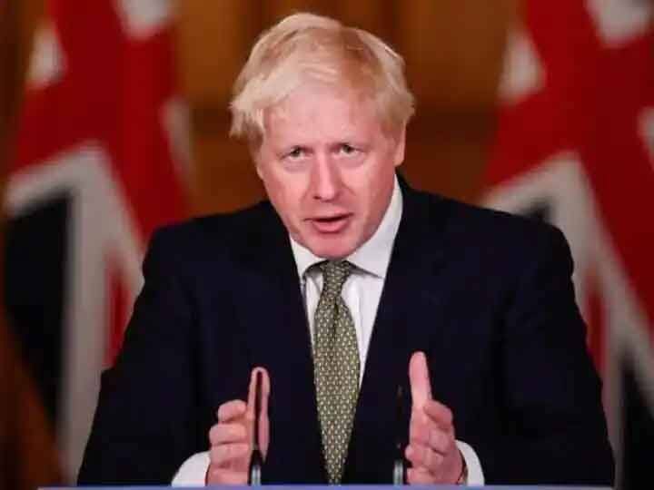 Russia Ukraine War British PM Boris Johnson says Russian banks would be excluded from London financial system as part of further sanctions ब्रिटेन ने रूस पर लगाए नए प्रतिबंध, पीएम बोरिस जॉनसन ने कहा- लंदन की वित्तीय प्रणाली से बाहर रहेंगे रूसी बैंक