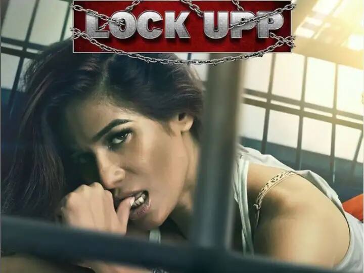 Model-Actor Poonam Pandey Is All Set To Add Glamour To Kanganas Lock Upp As Third Contestant Lock Upp Contestant: কঙ্গনার লক আপ-এ বন্দি হতে আসছেন তৃতীয় প্রতিযোগী পুনম পাণ্ডে