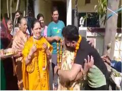 MP News: यूक्रेन से भारत लौटे छात्रों ने सरकार का जताया आभार, बताया- 20 हजार से ज्यादा भारतीय स्टूडेंट यूक्रेन में फंसे हैं