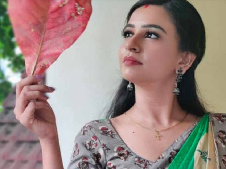 bakkiyalakshmi serial actress Dhivya Ganesh breaks silence over marriage Dhivya Ganesh: சின்னத்திரை சமந்தா திவ்யா கணேஷுக்கு திருமணம்: மாப்பிள்ளை யார் தெரியுமா?