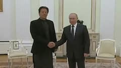 Russia के Ukraine पर हमले के बीच Putin से मिले पाकिस्तानी पीएम Imran Khan | Russia Ukraine War