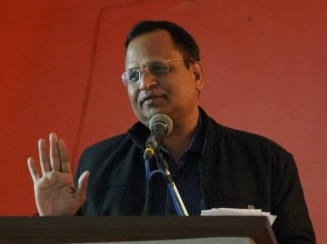 Treated water to be supplied to parks in delhi told Satyendra Jain  Delhi News: दिल्ली के पार्कों में गार्डनिंग के लिए होगी ट्रीटेड वाटर की सप्लाई, इस तकनीक का किया जाएगा उपयोग