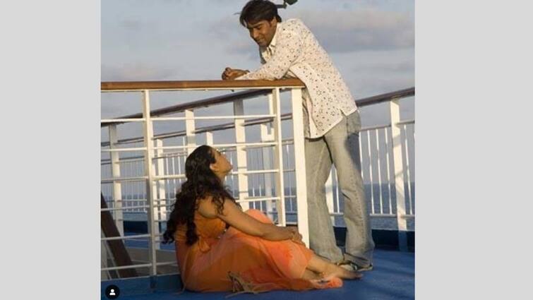 Kajol wishes husband Ajay Devgn on their 23rd wedding anniversary with a major throwback picture, know in details Bollywood Celebrity Updates: একসঙ্গে পথ চলার ২৩ বছর পার, বিবাহবার্ষিকীতে খুনসুটি অজয়-কাজলের