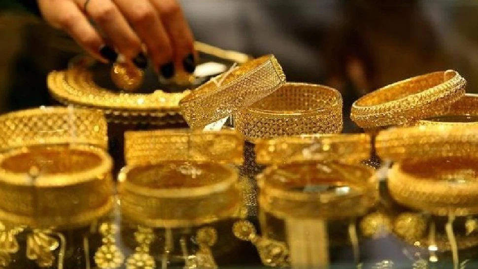 Gold Price Today are low level, silver also declines, slips below 65,000 rupees खुशखबरी ! आज सोना हुआ खूब सस्ता, चांदी 1200 रुपये से ज्यादा फिसली, जानें लेटेस्ट रेट्स