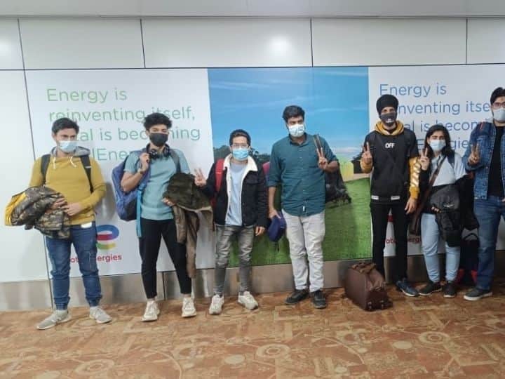 Ukraine-Russia Conflict: Special Flight Carrying 182 Indian Citizens From Kyiv Lands At Delhi Airport Ukraine-Russia Conflict: Special Flight Carrying 182 Indian Citizens From Kyiv Lands At Delhi Airport